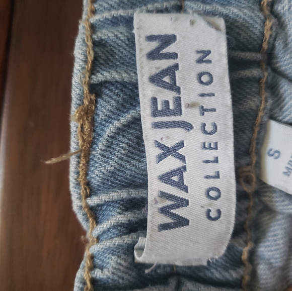 Women Medium Wash Wide Leg Cargos - Picture 4 of 6